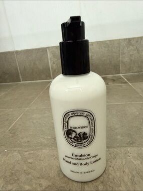 NEVER OPENED diptyque Philosykos Hand & Body Lotion — White and Black